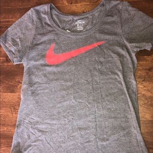 Women’s Nike T-shirt. Size small